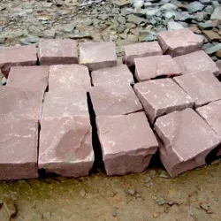 Mandana-Sandstone-Natural-Cobbles